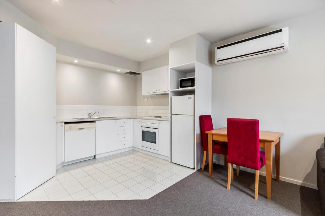 Knox International Hotel And Apartments Wantirna Bagian luar foto